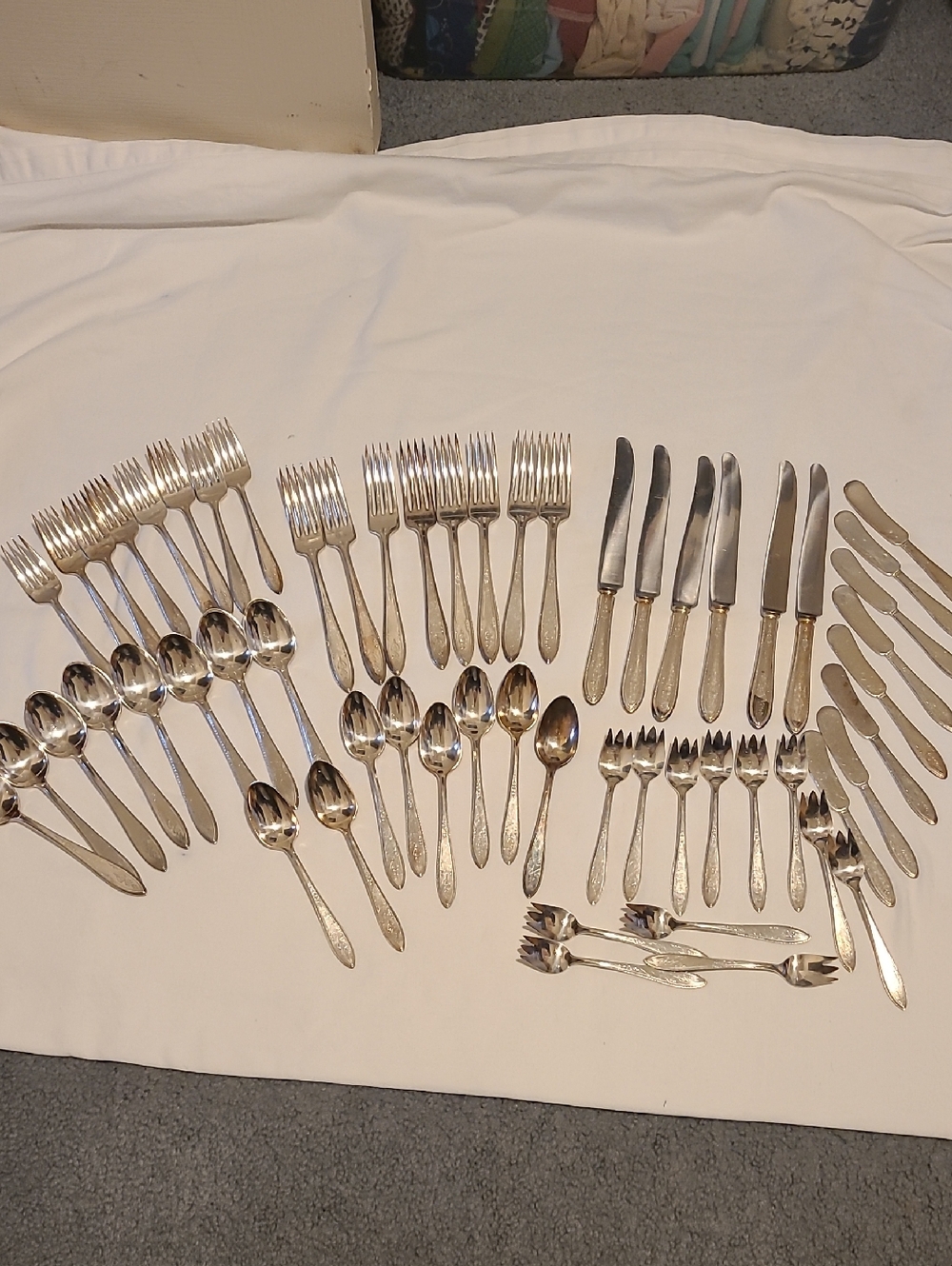 1847 Roger Bros Debutante Silverplate Flateware Art Deco Fork Scrollwork 58pc